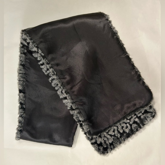 BEN BERGER Luxury Collection Soft Snuggly Faux Fur Gray Black Print Scarf Stole - Picture 11 of 12